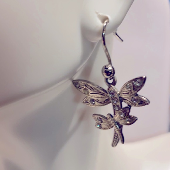 Vintage Butterfly Earrings!!!  Excellent Condition!!! - Picture 2 of 2